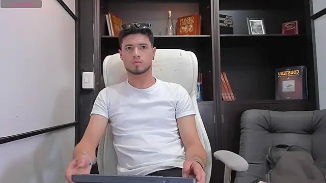 EdwardRoss  online show from 03/10/25, 07:50