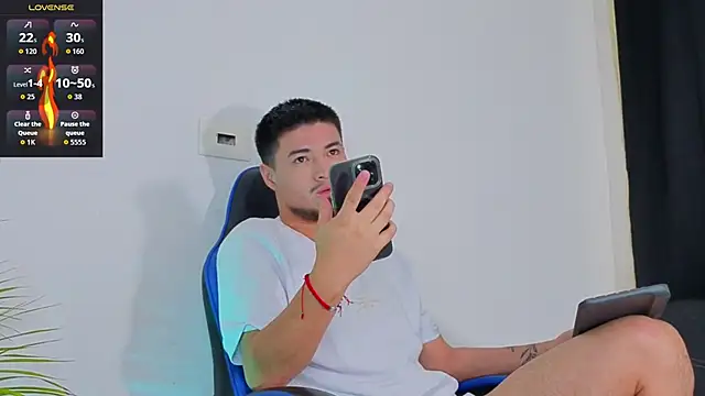 EdwardRoss  online show from 11/27/25, 09:06