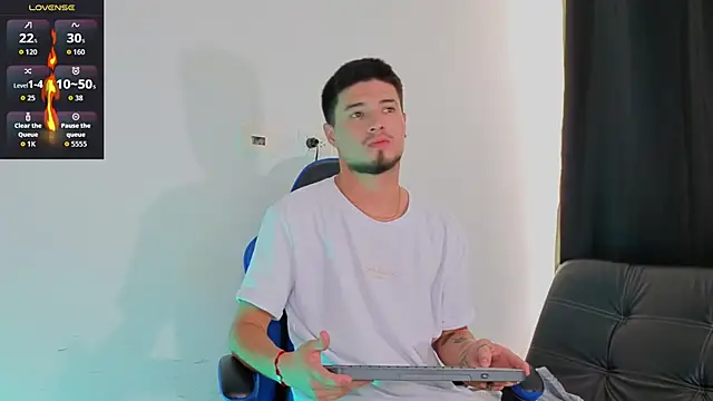 EdwardRoss  online show from 01/07/26, 07:38