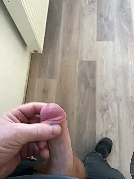 Snapshot of pietpietersen chatting on 02/19/25, 07:39 pietpietersen online show from 02/19/25, 07:39