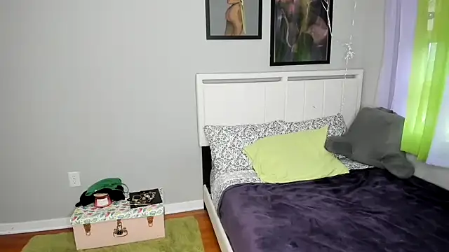 Snapshot of Persiasparadise chatting on 12/14/24, 09:13 Persiasparadise online show from 12/14/24, 09:13