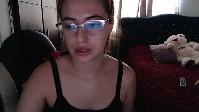 Snapshot of Kate_lorens9 chatting on 09/16/25, 12:17 Kate lorens9 online show from 09/16/25, 12:17