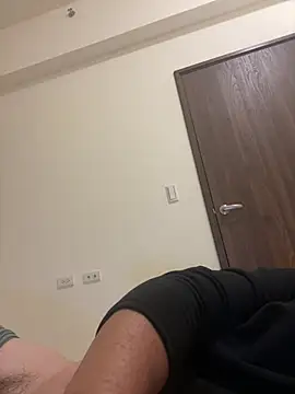 Snapshot of A6229 chatting on 12/28/24, 10:23 A6229 online show from 12/28/24, 10:23