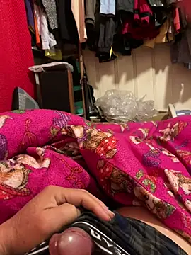 Snapshot of A6229 chatting on 01/28/25, 09:40 A6229 online show from 01/28/25, 09:40