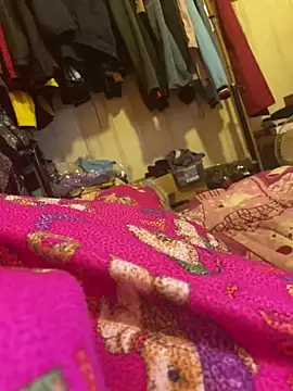 Snapshot of A6229 chatting on 03/17/25, 06:07 A6229 online show from 03/17/25, 06:07