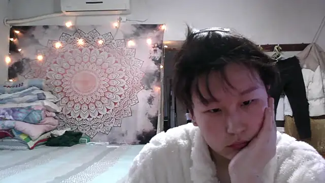 XiaNa2023 online show from 12/07/24, 08:55