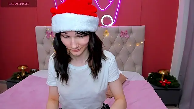 Snapshot of Lili_flowerr chatting on 01/02/25, 03:29 Lili flowerr online show from 01/02/25, 03:29