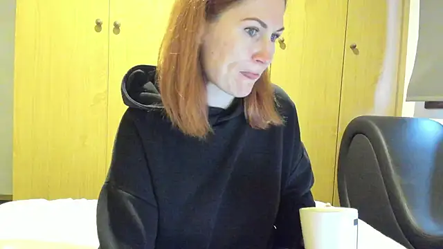 Sheandhim23 online show from 02/05/25, 07:39