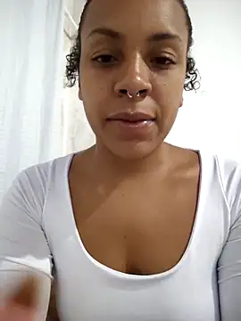 Julia Pretinha online show from 03/22/26, 12:47