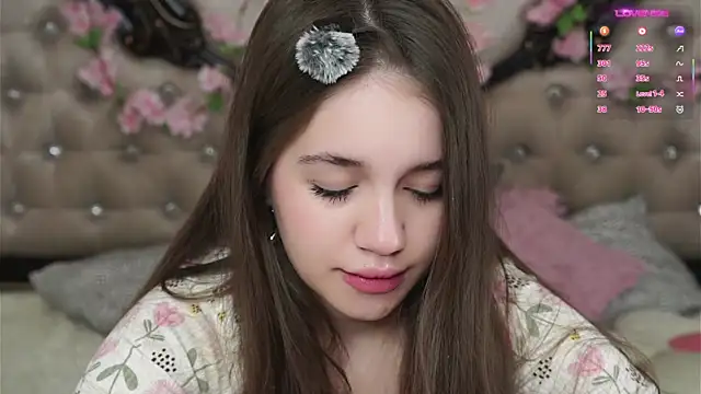 AmiLewis online show from 04/01/26, 01:06