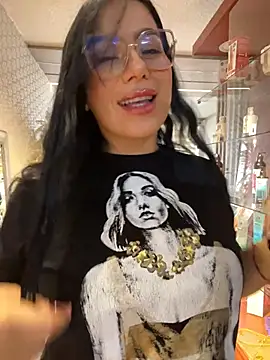 Miah gomez  online show from 03/26/26, 06:02