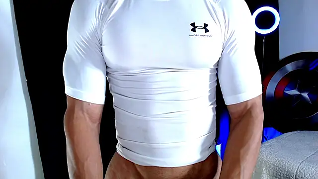 Antonywebb94 online show from 11/25/25, 05:02