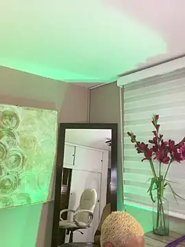 Snapshot of haiiley_more chatting on 02/02/25, 10:46 haiiley more online show from 02/02/25, 10:46