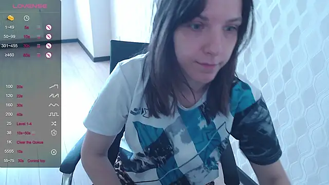 Snapshot of LisaHeart chatting on 05/31/26, 03:52 LisaHeart online show from 05/31/26, 03:52