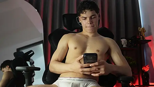 Max cortes1 online show from 02/22/26, 04:38