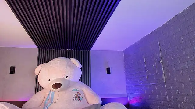 Snapshot of magic_marg chatting on 03/28/26, 09:03 magic marg online show from 03/28/26, 09:03