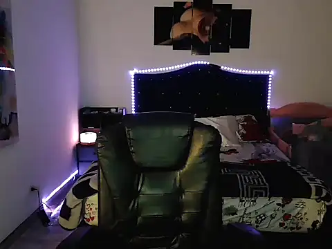 Snapshot of CarolinaRincon chatting on 10/03/25, 11:02 CarolinaRincon online show from 10/03/25, 11:02