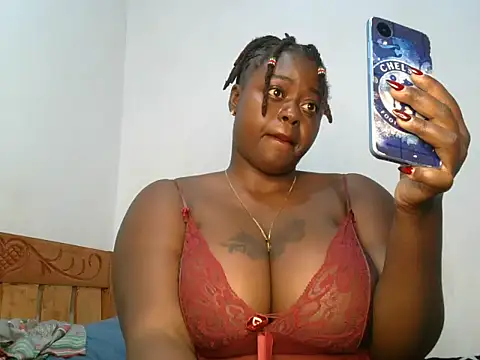 t-QueenSlyy online show from 11/01/25, 08:49