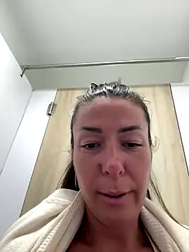 eveangelll online show from 12/18/25, 10:32