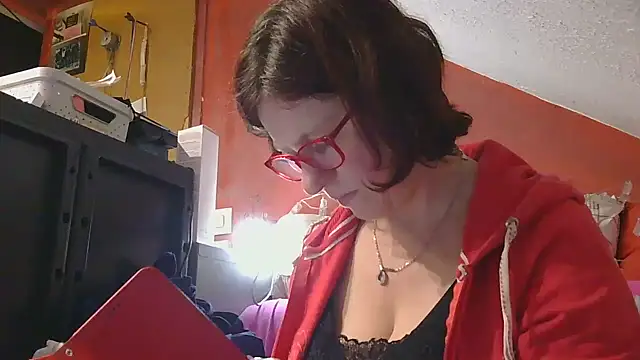 Snapshot of lanax chatting on 03/12/26, 01:28 lanax online show from 03/12/26, 01:28