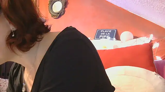 Snapshot of lanax chatting on 04/16/26, 11:22 lanax online show from 04/16/26, 11:22