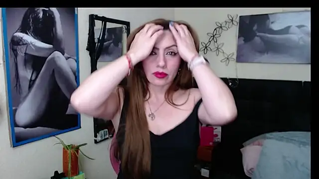 AnthonelaBella online show from 04/16/26, 09:50