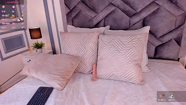 Snapshot of SamanthaClay chatting on 01/07/25, 11:56 SamanthaClay online show from 01/07/25, 11:56