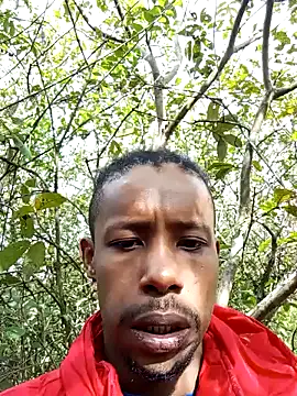 Snapshot of AlejoKhalifa_ chatting on 12/12/24, 02:00 AlejoKhalifa online show from 12/12/24, 02:00