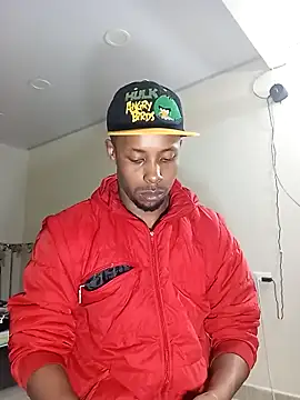 Snapshot of AlejoKhalifa_ chatting on 03/13/25, 09:32 AlejoKhalifa online show from 03/13/25, 09:32