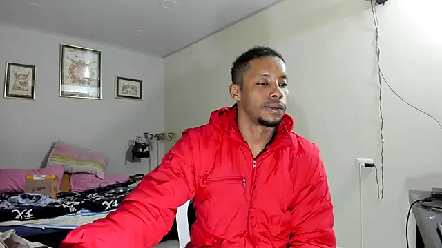 Snapshot of AlejoKhalifa_ chatting on 03/15/25, 10:24 AlejoKhalifa online show from 03/15/25, 10:24