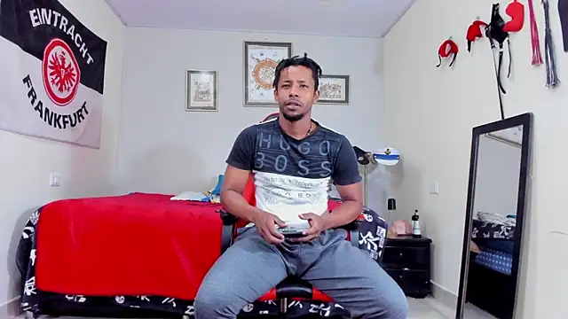 AlejoKhalifa  online show from 12/03/25, 10:46