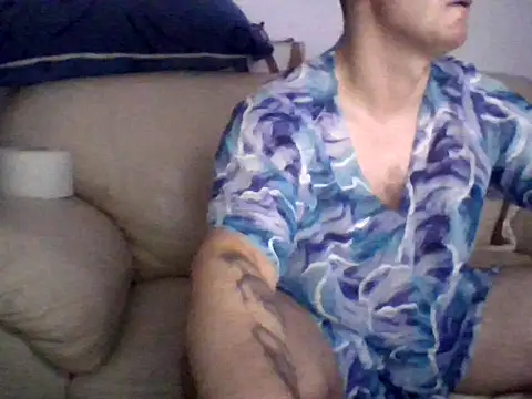 Snapshot of pauloooooborderrrr chatting on 01/08/26, 07:21 pauloooooborderrrr online show from 01/08/26, 07:21