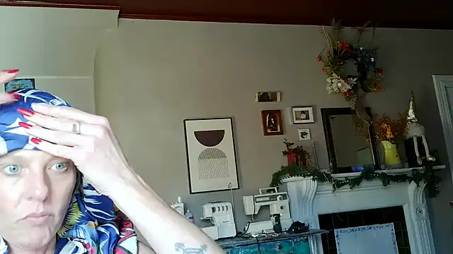 Glamazonx online show from 12/22/25, 08:50