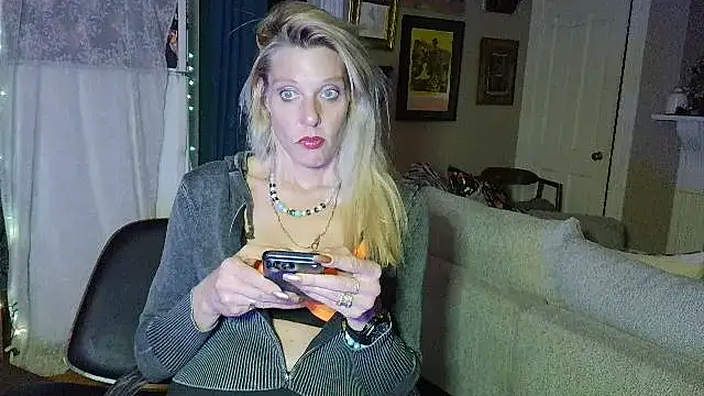 Glamazonx online show from 04/14/26, 01:55