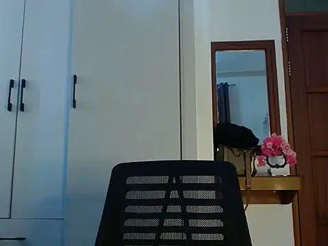 Snapshot of queencydoll chatting on 05/20/26, 10:21 queencydoll online show from 05/20/26, 10:21