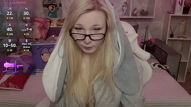 MeowkaKitty online show from 02/05/26, 02:05