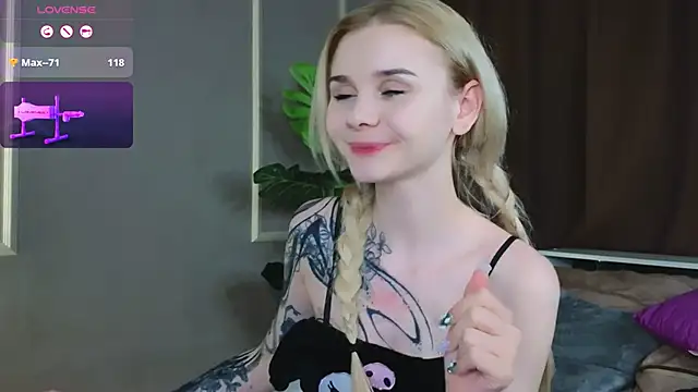 Britney Lynch online show from 02/27/25, 12:21