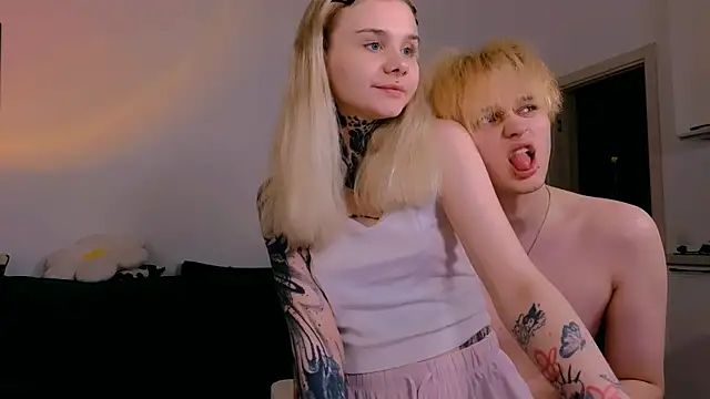 Britney Lynch online show from 04/13/26, 07:41