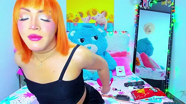 Candy Candy   online show from 10/06/25, 10:29