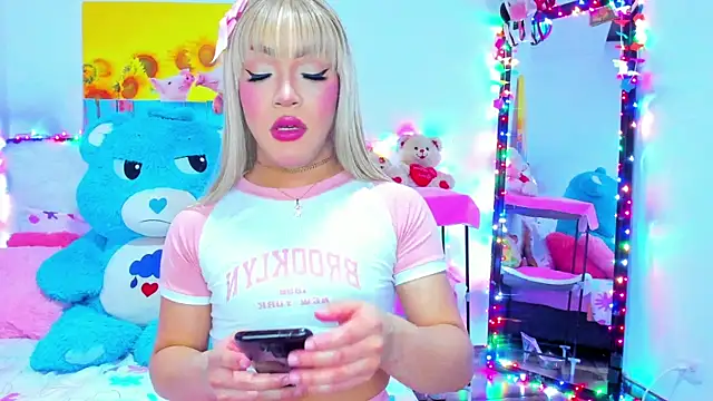 Candy Candy   online show from 01/14/26, 07:30