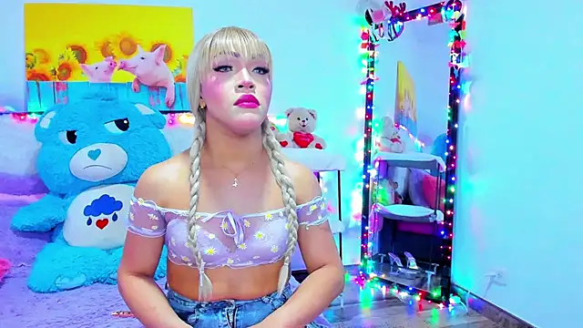 Candy Candy   online show from 02/04/26, 07:53