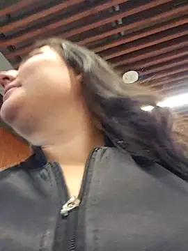 Snapshot of Celeem_ chatting on 06/10/26, 10:52 Celeem online show from 06/10/26, 10:52