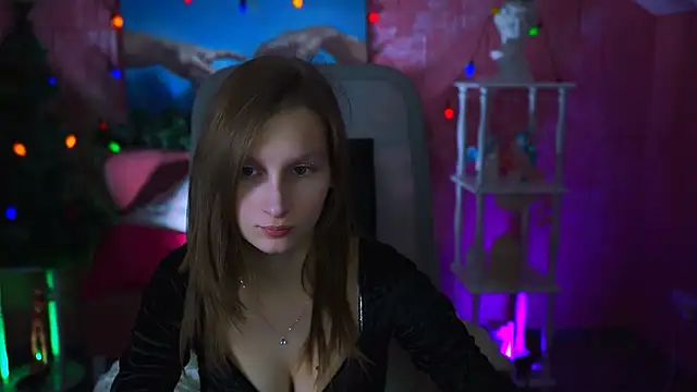 Snapshot of EllaHorton chatting on 01/03/25, 08:32 EllaHorton online show from 01/03/25, 08:32