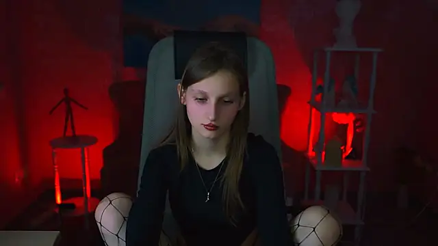 Snapshot of EllaHorton chatting on 01/30/25, 03:51 EllaHorton online show from 01/30/25, 03:51