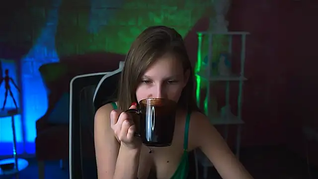 Snapshot of EllaHorton chatting on 03/02/25, 06:16 EllaHorton online show from 03/02/25, 06:16