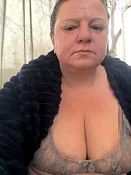 jusichka online show from 04/12/26, 06:40