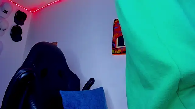 Drako Lamar online show from 04/23/26, 03:08