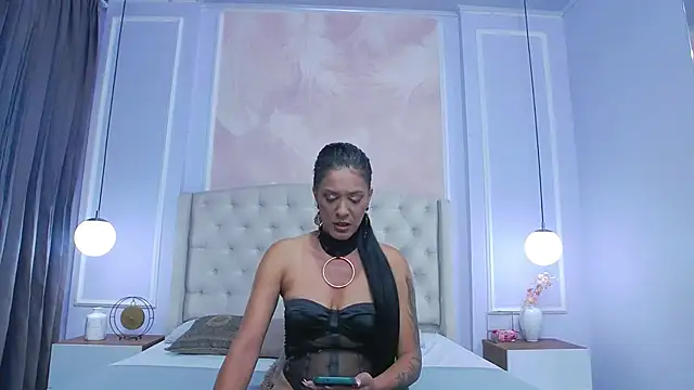 Snapshot of JoannaCox chatting on 12/01/25, 07:41 JoannaCox online show from 12/01/25, 07:41