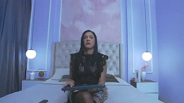 Snapshot of JoannaCox chatting on 12/05/25, 08:05 JoannaCox online show from 12/05/25, 08:05