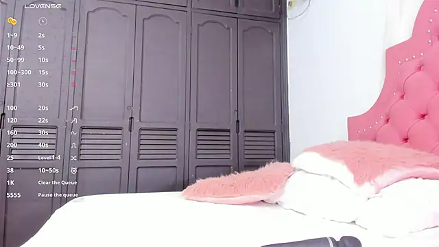 sary rousse online show from 01/05/25, 11:12